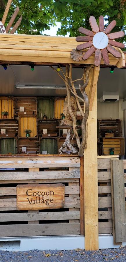 Cocoon Village - Glamping - Domaine Des Grottes De Han ロシュフォール エクステリア 写真