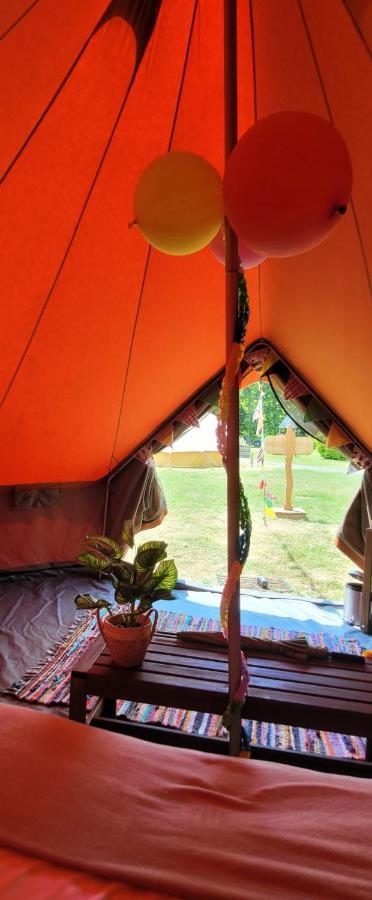 Cocoon Village - Glamping - Domaine Des Grottes De Han ロシュフォール エクステリア 写真